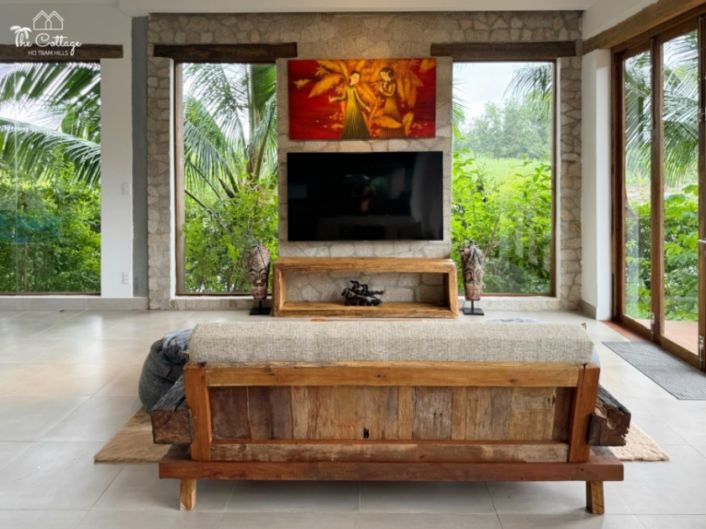 Private Villa and Vietnam art's adventure at The Cottage Ho Tram Hills